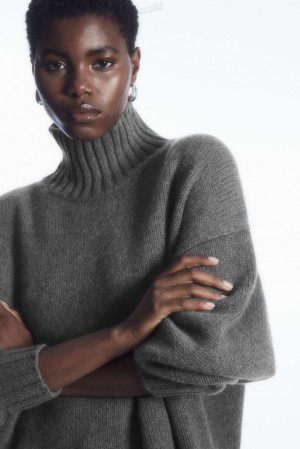 Black COS Chunky Pure Cashmere Turtleneck Sweater | MG65-A5DA