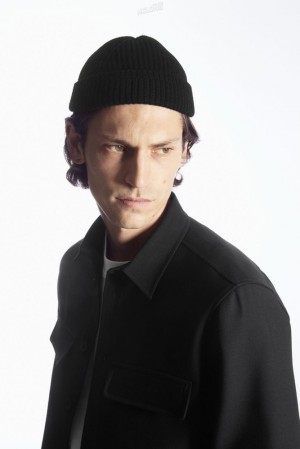 Black COS Short Merino Wool Beanie | GA52-J1ZM