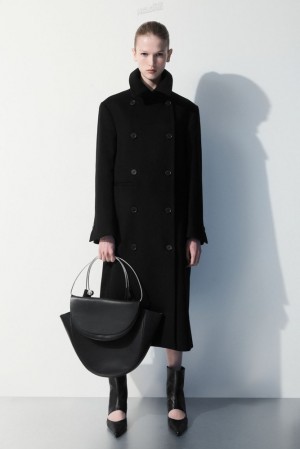 Black COS The Halo Leather Tote | IW89-G2LF