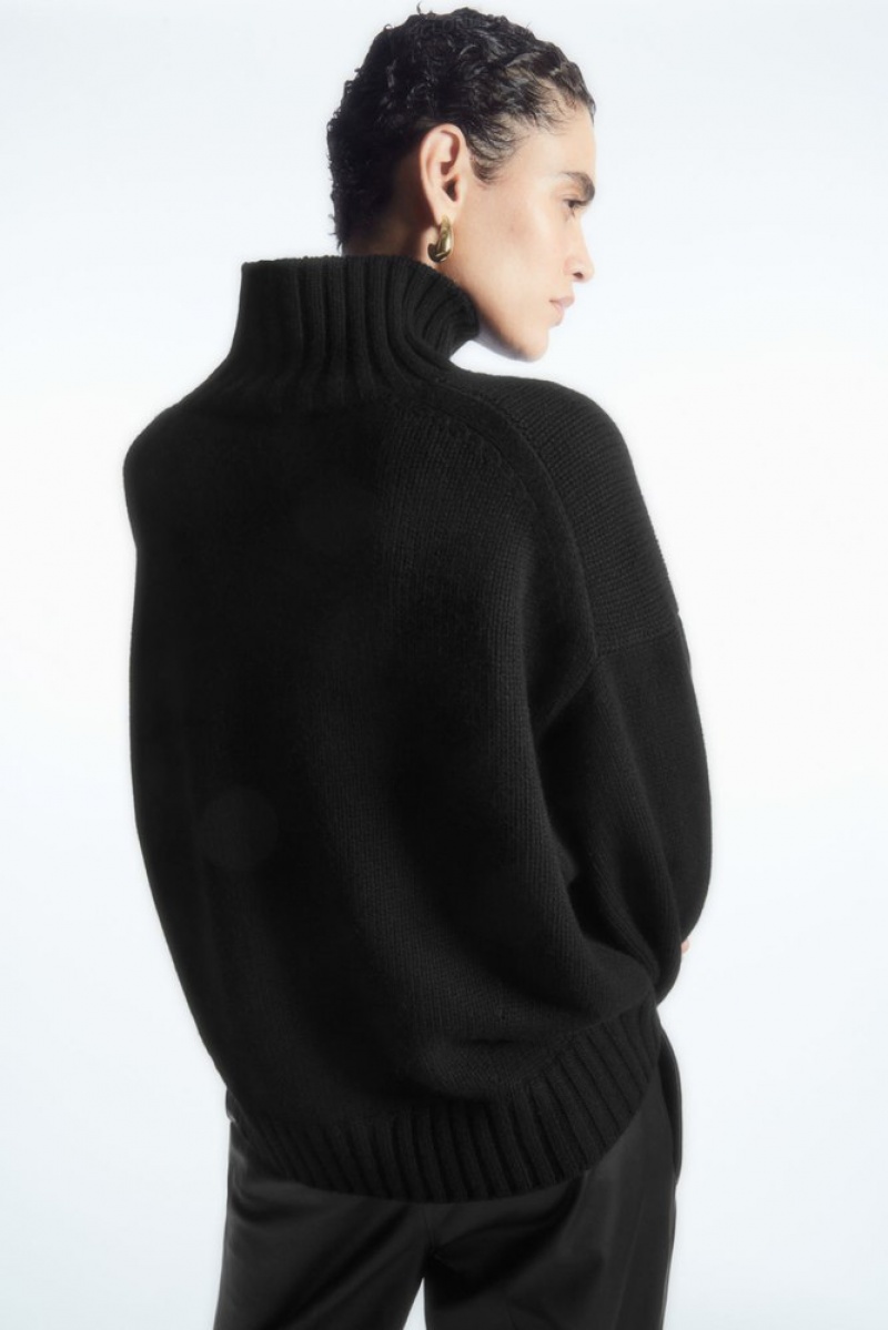 Black COS Chunky Pure Cashmere Turtleneck Sweater | BZ95-N5HA