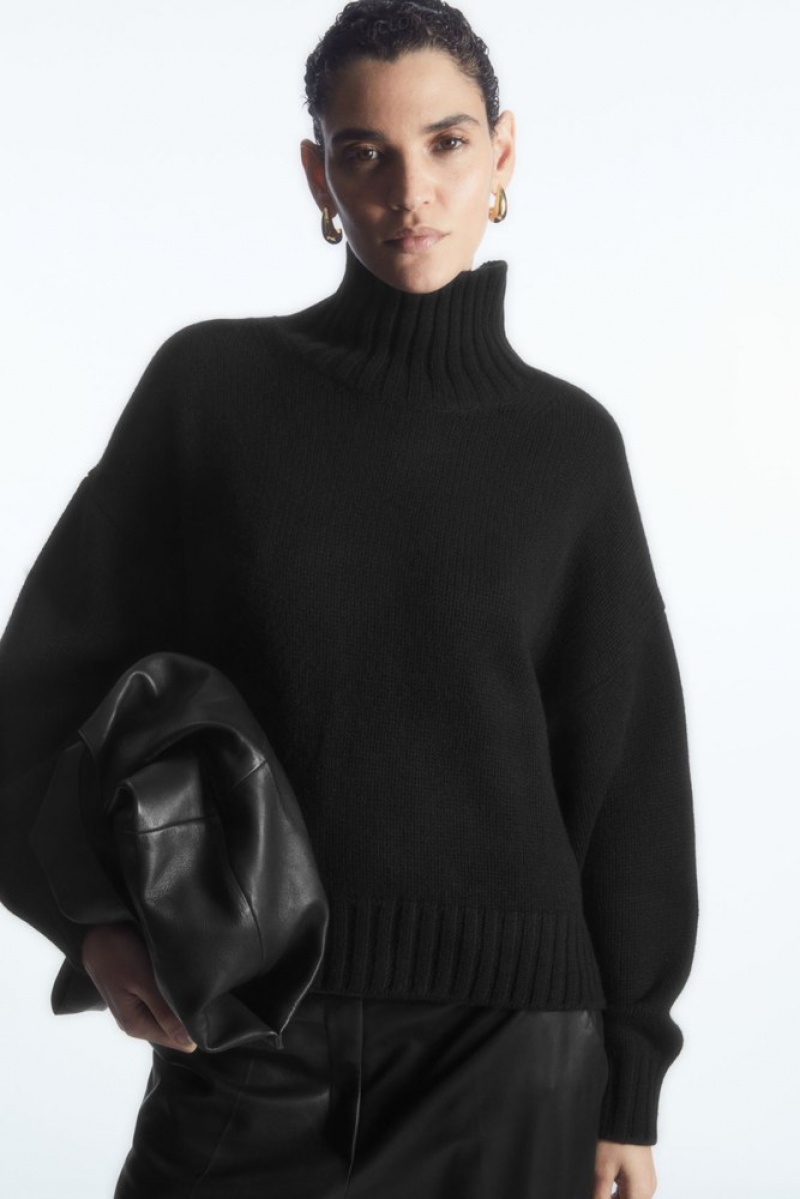 Black COS Chunky Pure Cashmere Turtleneck Sweater | BZ95-N5HA