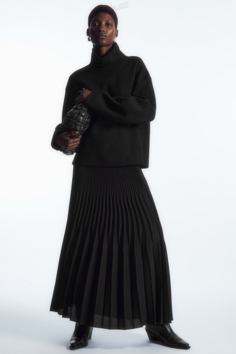 Black COS Funnel-Neck Boiled Wool Top | NV29-V0YI