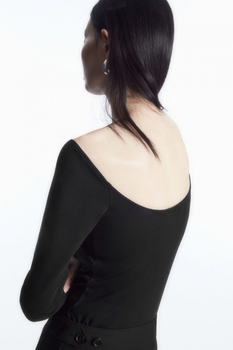 Black COS Off-The-Shoulder Scoop-Back Top | CC71-Y3HF