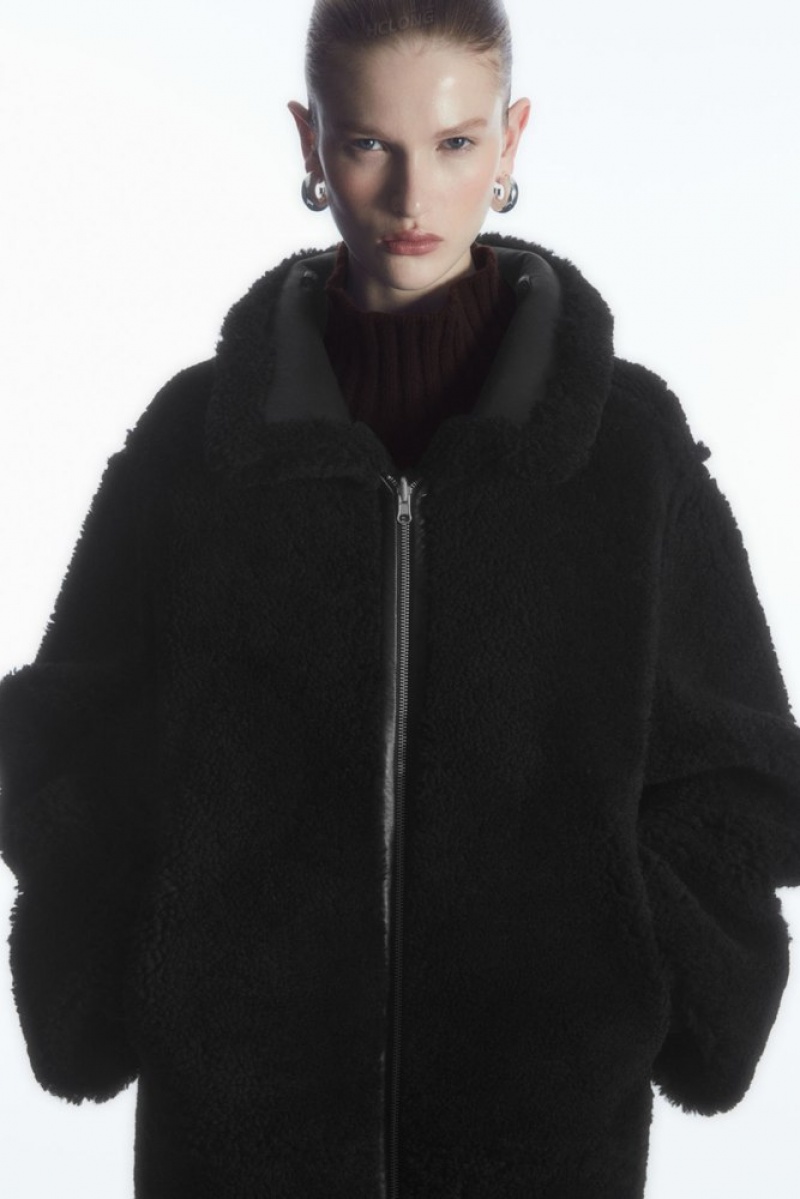 Black COS Oversized Reversible Shearling Jacket | KX41-C3UN