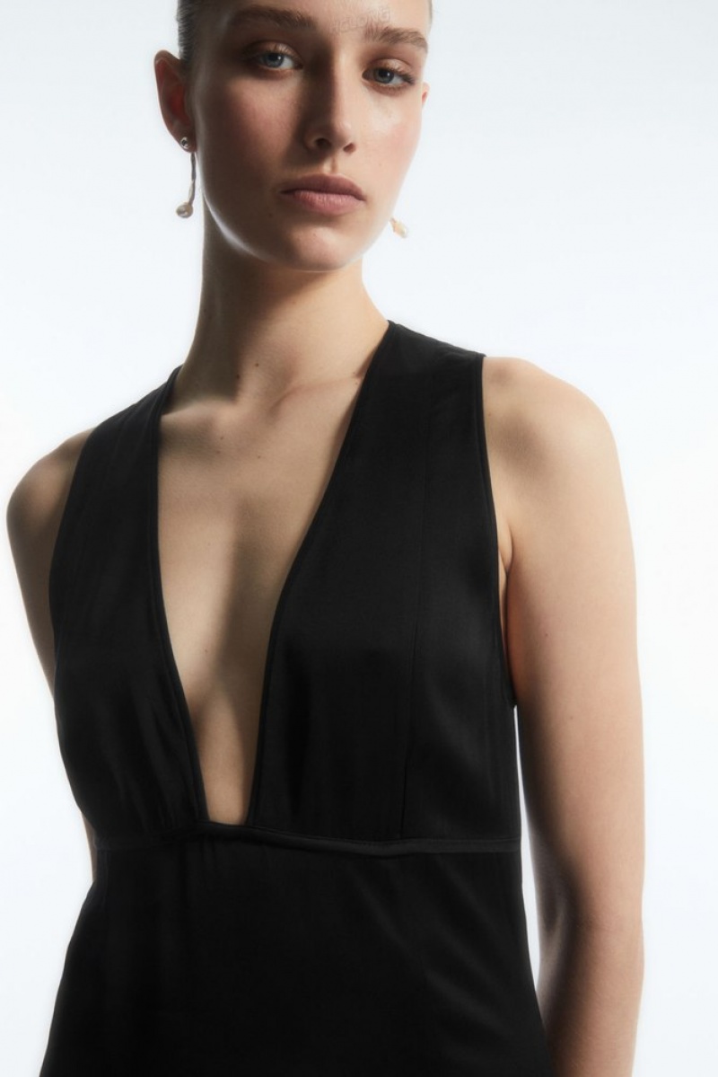 Black COS Plunge Open-Back Maxi Dress | LP67-K7QA