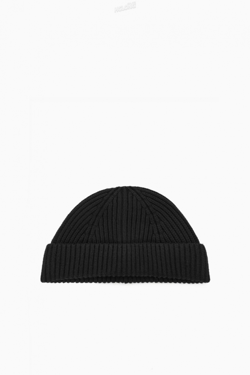 Black COS Short Merino Wool Beanie | GA52-J1ZM