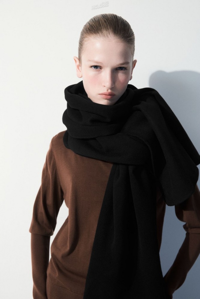 Black COS The Double-Faced Wool Scarf | TD94-P2GN