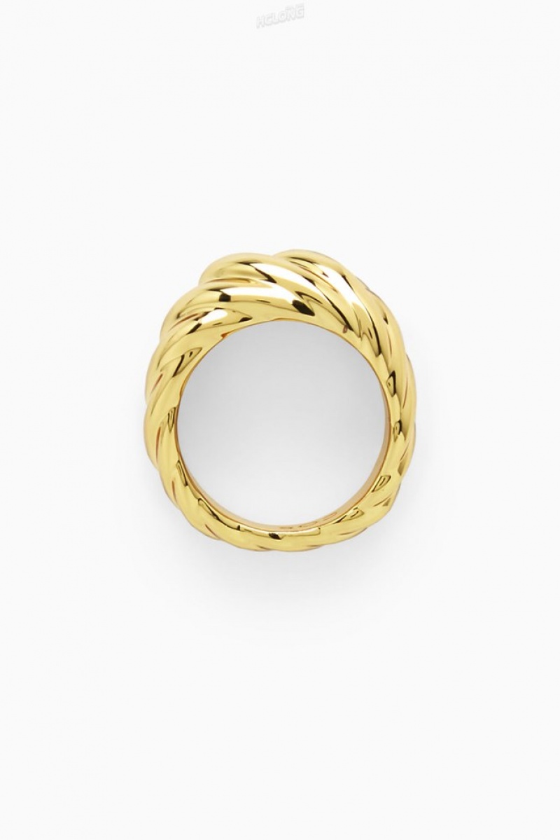 Gold COS Chunky Plait Ring | KD26-L5AR